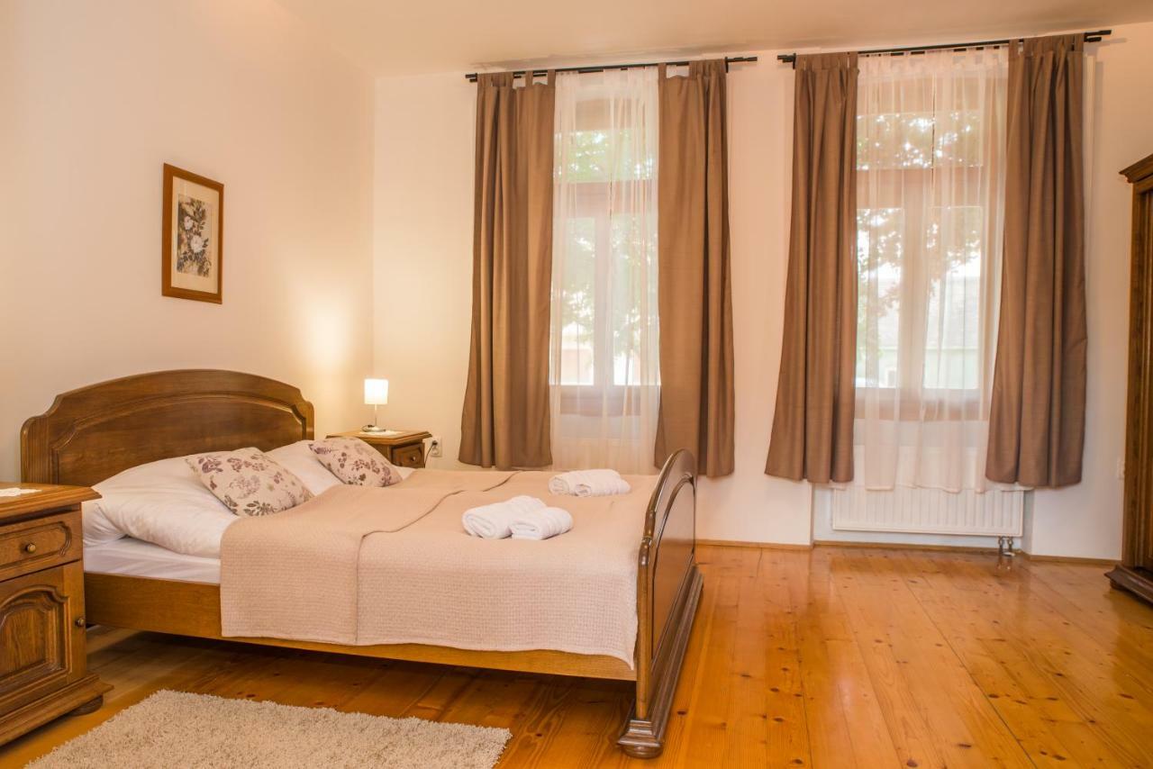קארנאץ Apartment Tri Mudraca מראה חיצוני תמונה